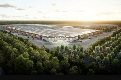 Дрон FPV предлагает интересную экскурсию по огромному заводу Tesla в Берлине