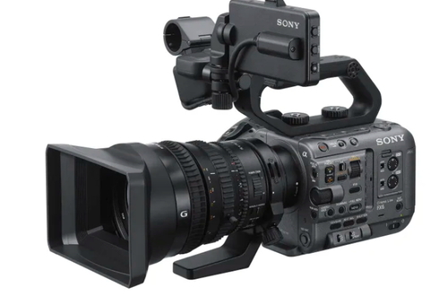 Sony начинает продажи камеры FX6 Cinema Line в России.